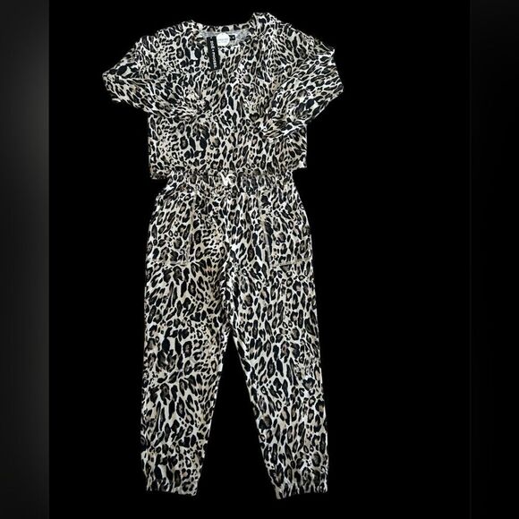 Zoe + Phoebe lounge wear set, Leopard print, Size Small, NWT - Picture 2 of 12